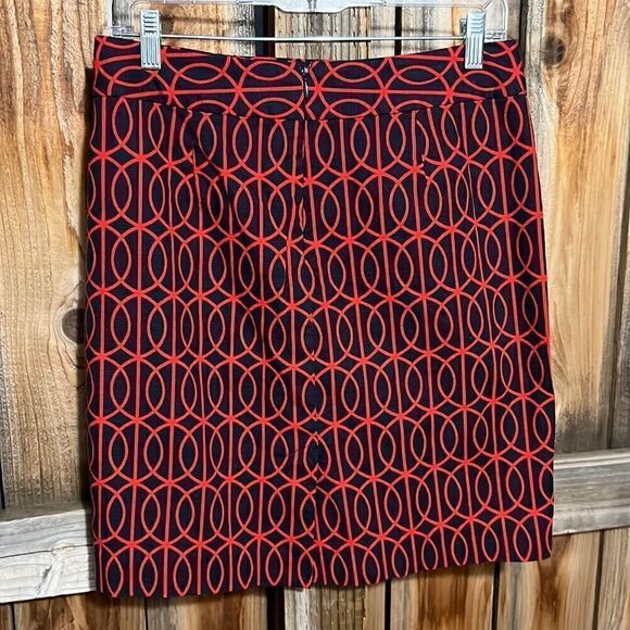 Banana Republic factory skirt geometric red navy circles lined 8 FIRM on PRICE - Picture 3 of 5